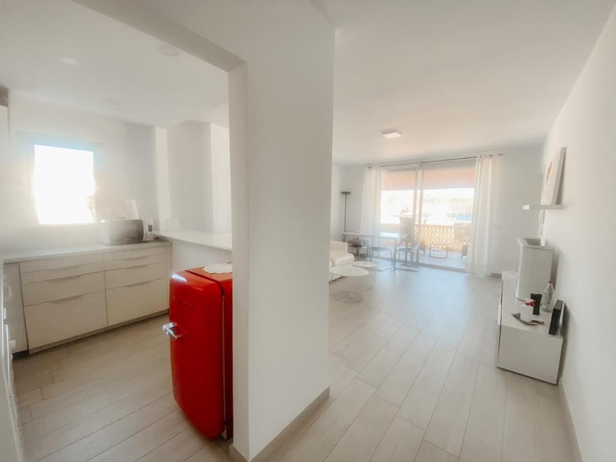 Apartamento The White Heart House - Attic Sea View Los Cristianos  Exterior foto
