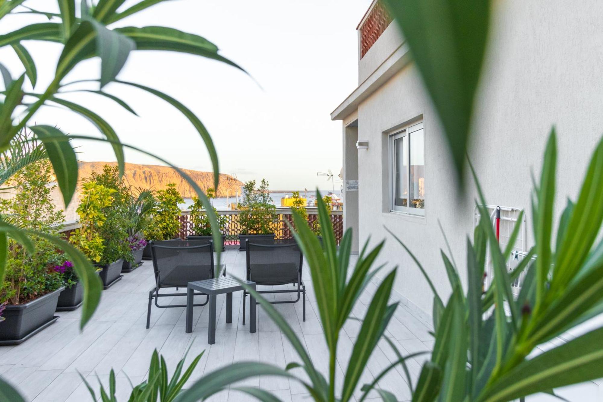 Apartamento The White Heart House - Attic Sea View Los Cristianos  Exterior foto