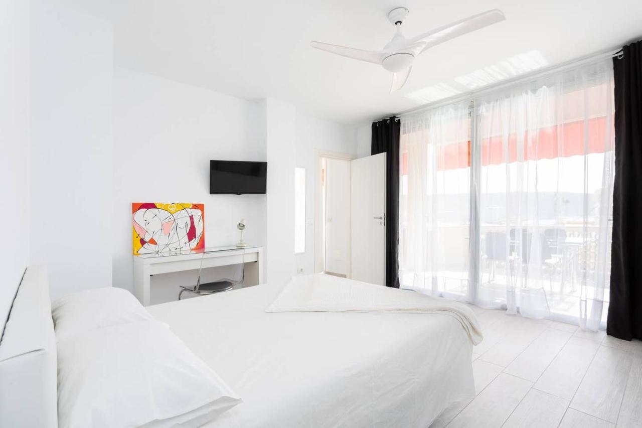 Apartamento The White Heart House - Attic Sea View Los Cristianos  Exterior foto